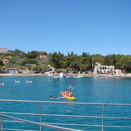 Rosana Apartment Necujam