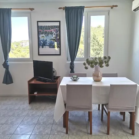 Rosana Apartment *